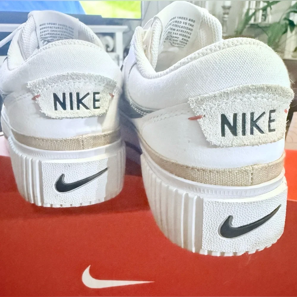 Nike Court Legacy Lift
Women's Shoes size 7.5 - Picture 5 of 13